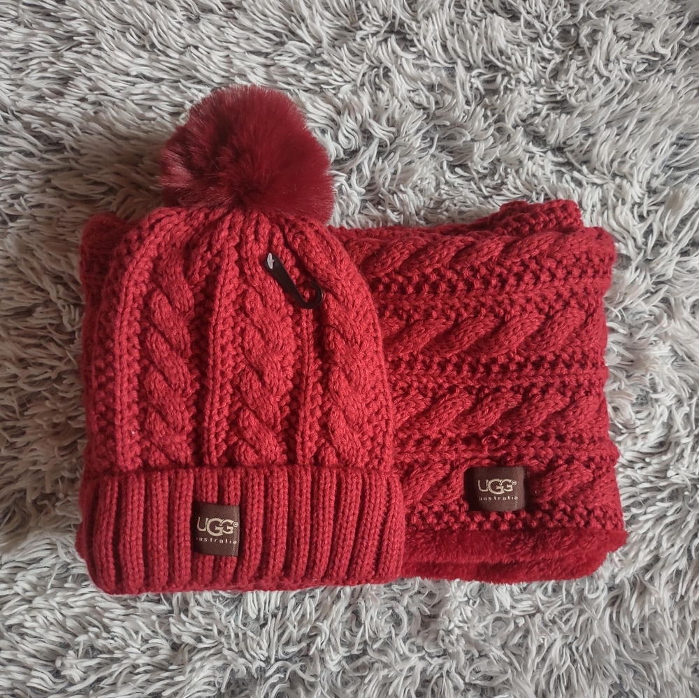 New UGG Hat and Scarf Set
